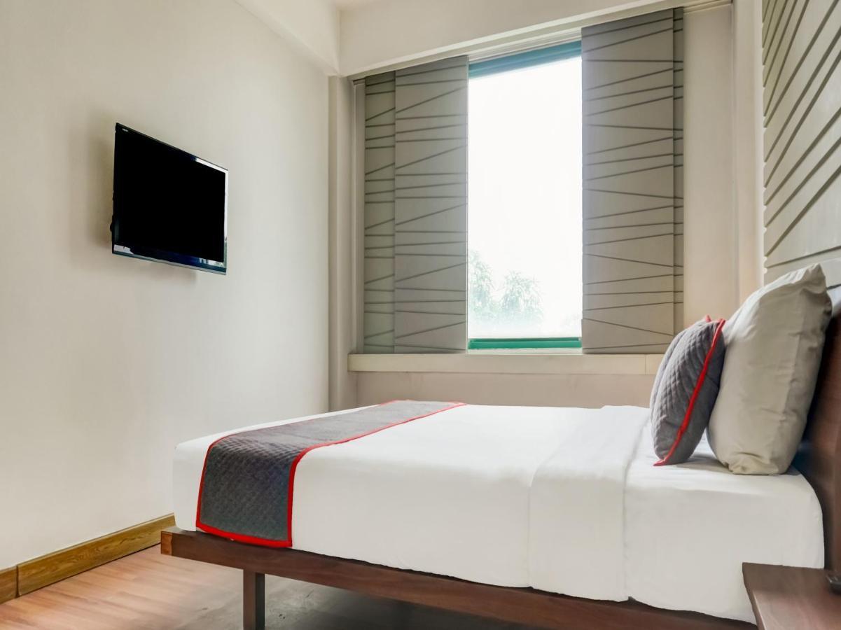 Townhouse Oak Hotel Grand Cikarang Εξωτερικό φωτογραφία