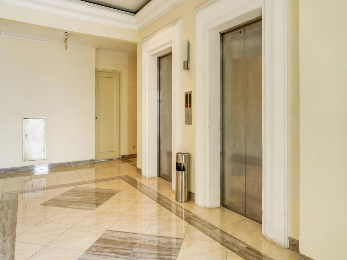 Townhouse Oak Hotel Grand Cikarang Εξωτερικό φωτογραφία